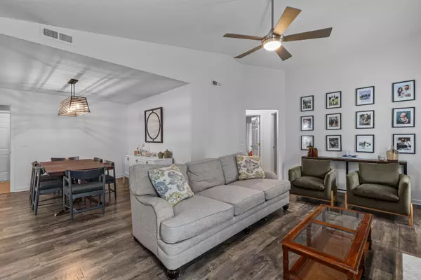 Summerville, SC 29483,322 Damascus Dr