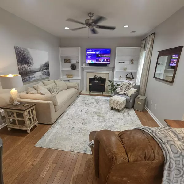 Mount Pleasant, SC 29464,366 Fern House Walk