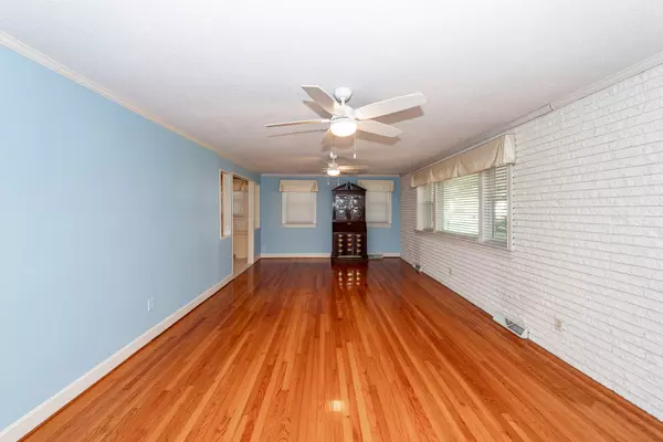 Hanahan, SC 29410,1039 Riverview Dr
