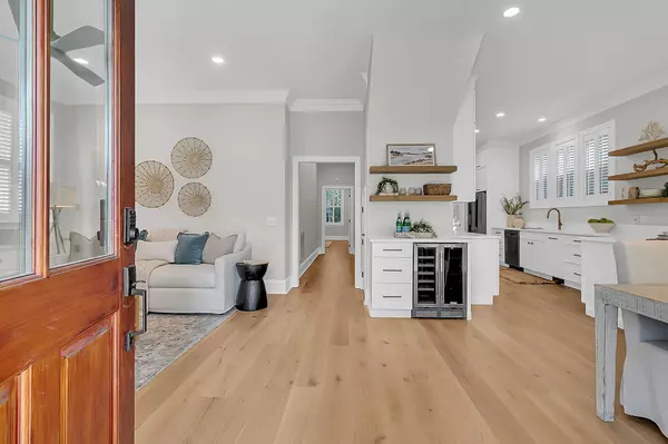 Charleston, SC 29492,2038 Pierce St