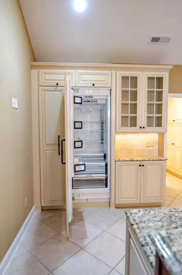 North Charleston, SC 29420,8800 Dorchester Rd #1304