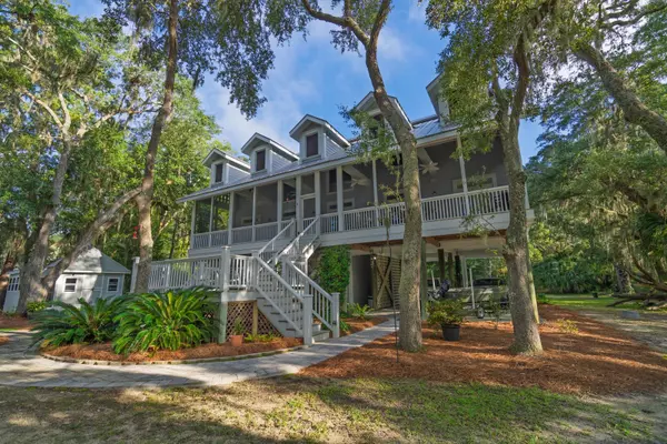 7805 Russell Creek Rd, Edisto Island, SC 29438