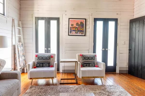 Charleston, SC 29403,266 Ashley Ave