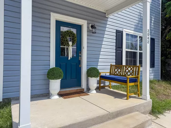 North Charleston, SC 29405,2042 Delaware Ave