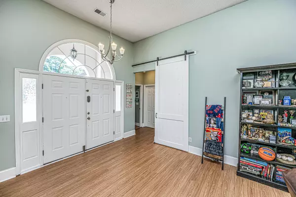 North Charleston, SC 29420,8525 Long Meadow Dr