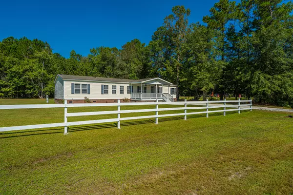 Ridgeville, SC 29472,406 Fairwoods Lane