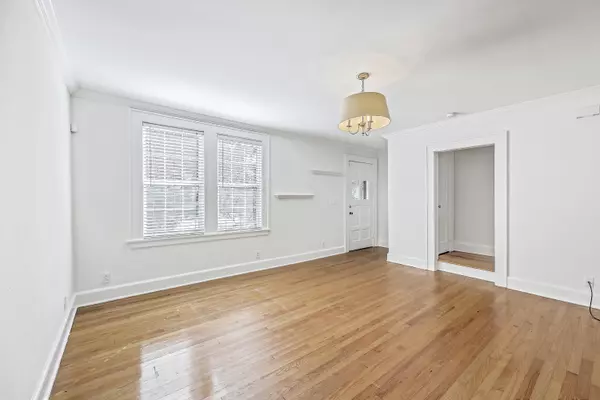 Charleston, SC 29403,17 8th Ave #17 D