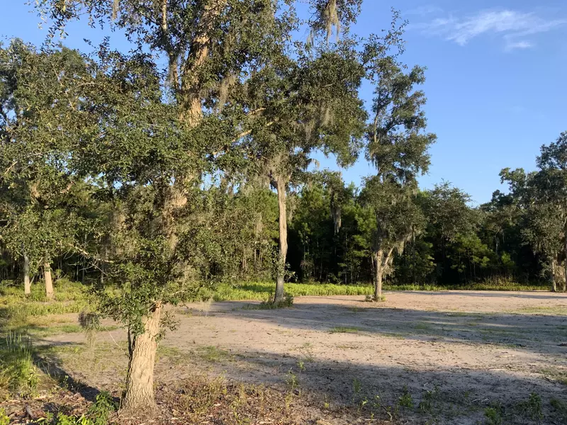 278 Dulamo Rd, Saint Helena Island, SC 29920