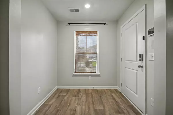 Summerville, SC 29485,198 Spencer Cir