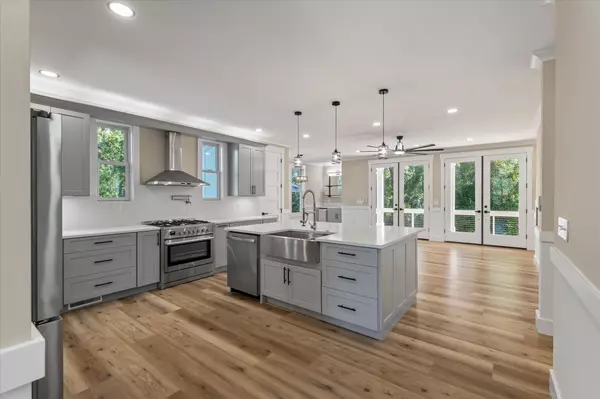 Charleston, SC 29407,1216 Old Towne Rd