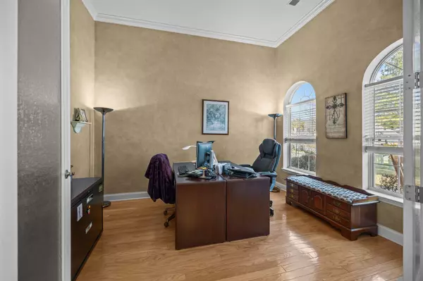 Summerville, SC 29485,9394 Harroway Rd