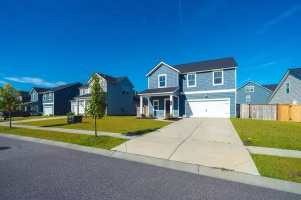 Summerville, SC 29485,340 Pink Azalea St