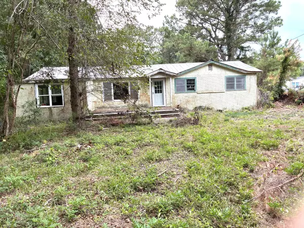 8480 Doar Rd,  Awendaw,  SC 29429