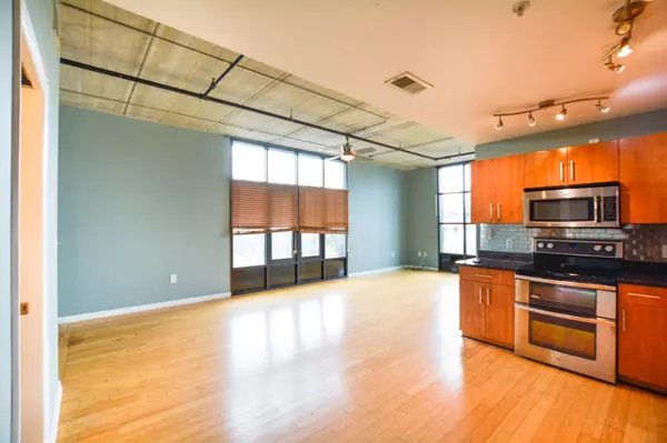 Charleston, SC 29403,1 Cool Blow St #326