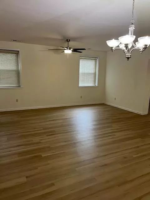 Charleston, SC 29403,2 Percy St #M