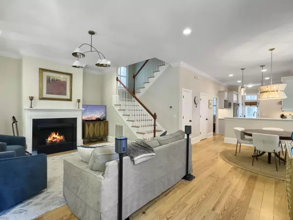 Mount Pleasant, SC 29464,162 N Shelmore Blvd