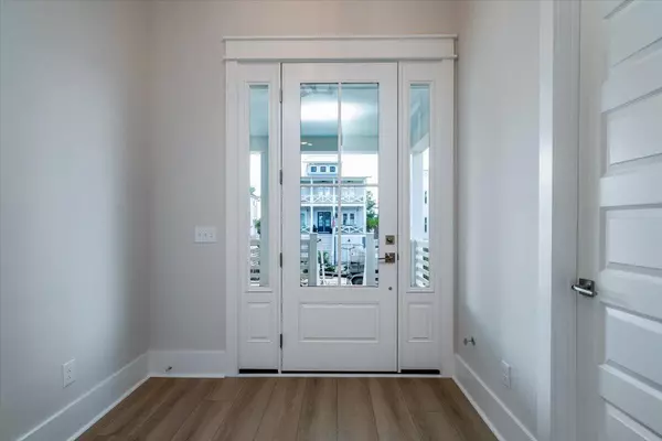 Charleston, SC 29492,377 Blowing Fresh Dr