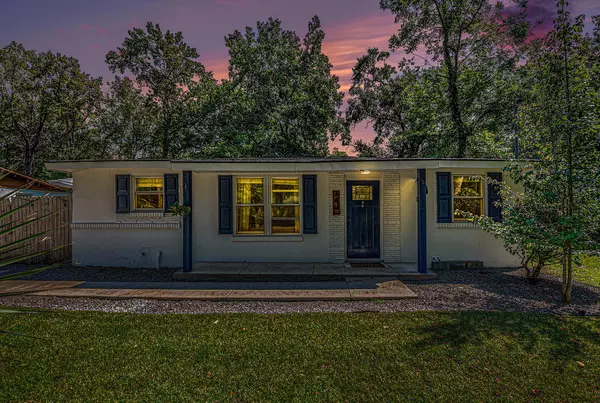 Charleston, SC 29407,14 Argonne St