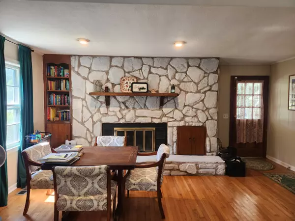 Walterboro, SC 29488,507 Maxey St