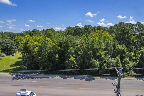 Moncks Corner, SC 29461,2090 S Live Oak Dr