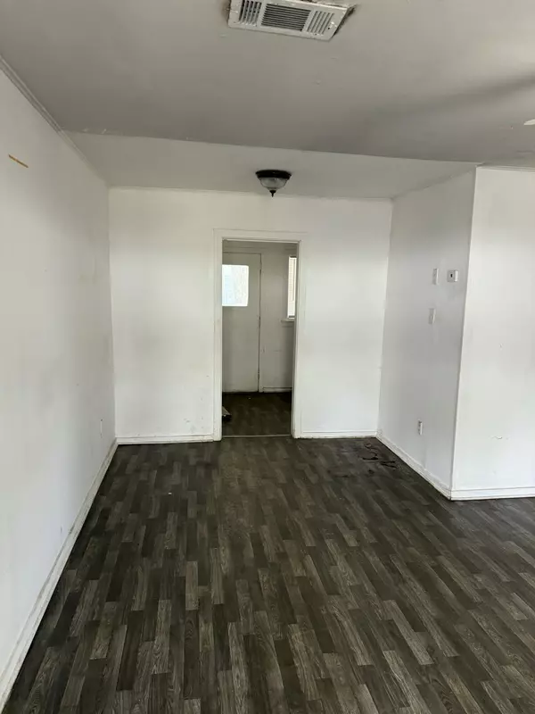 North Charleston, SC 29405,Address not disclosed