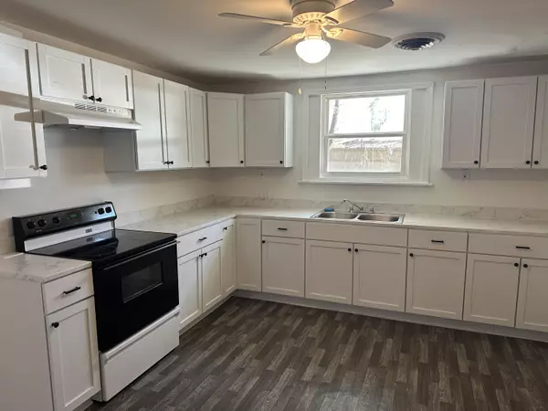 Summerville, SC 29485,316 Owens Dr