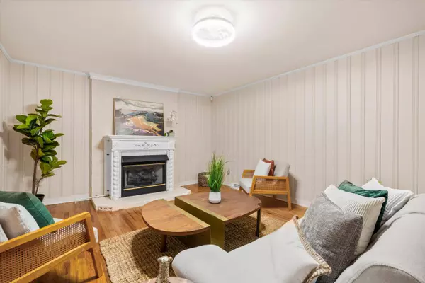 Summerville, SC 29483,1014 S Main St