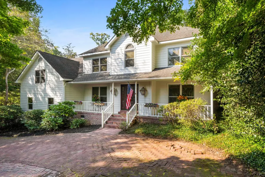 1014 S Main St, Summerville, SC 29483