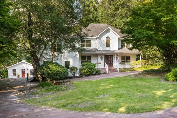 1014 S Main St, Summerville, SC 29483