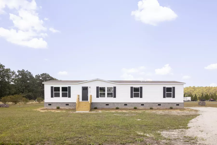 1360 Givhans Rd, Ridgeville, SC 29472