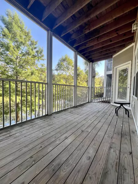 1813 Basildon Rd, Mount Pleasant, SC 29466