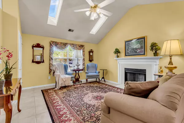 Charleston, SC 29407,1748 Orange Grove Shores Dr
