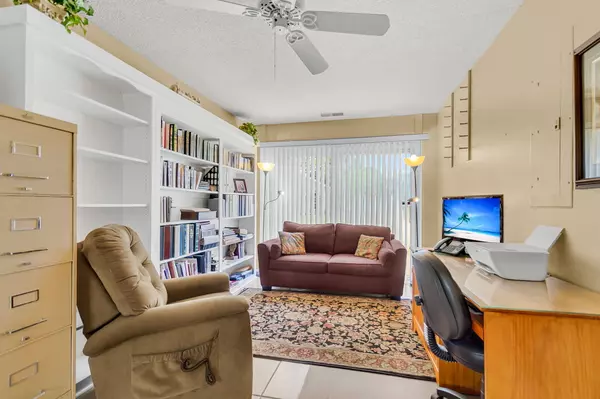 Charleston, SC 29407,1748 Orange Grove Shores Dr