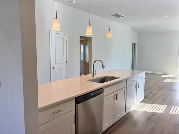 Summerville, SC 29483,116 O'Leary Cir