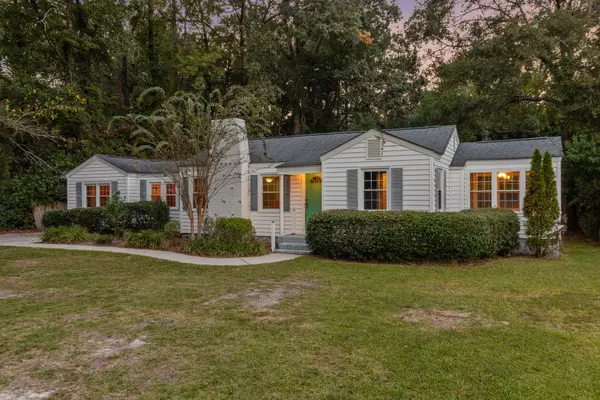 Summerville, SC 29483,628 S Laurel St