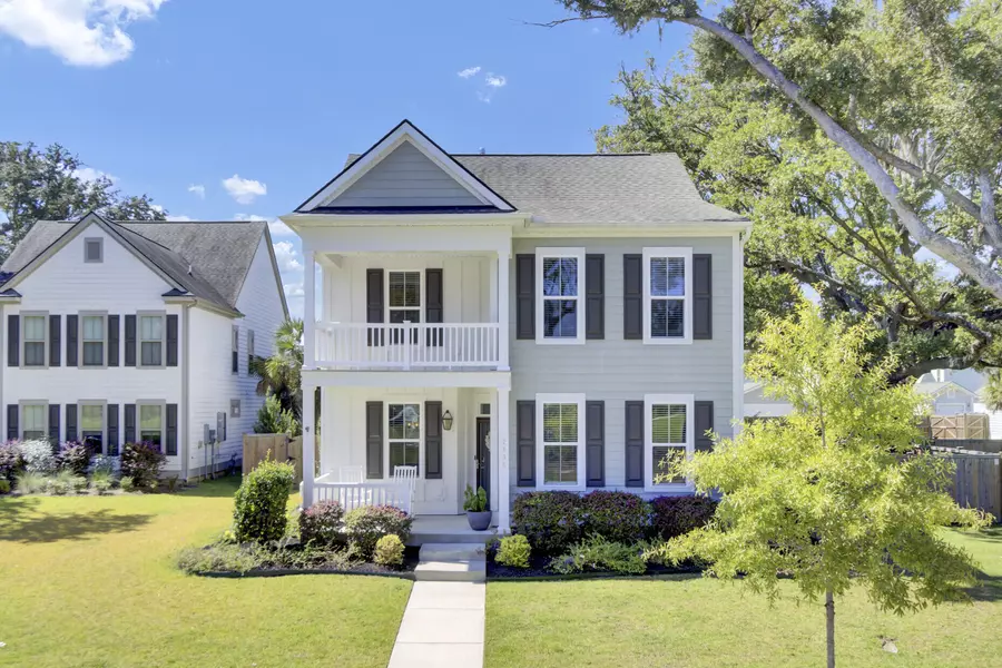 2135 Kemmerlin St, Johns Island, SC 29455