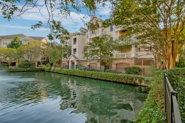 2244 Ashley Crossing Dr #524,  Charleston,  SC 29414