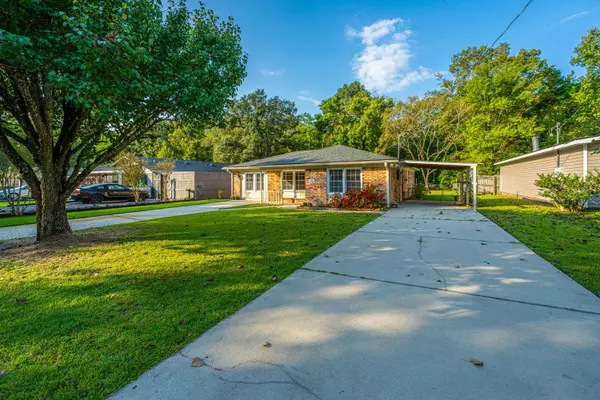 Summerville, SC 29485,310 Sprucewood Dr