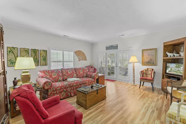 North Charleston, SC 29406,9090 Hadley Ct