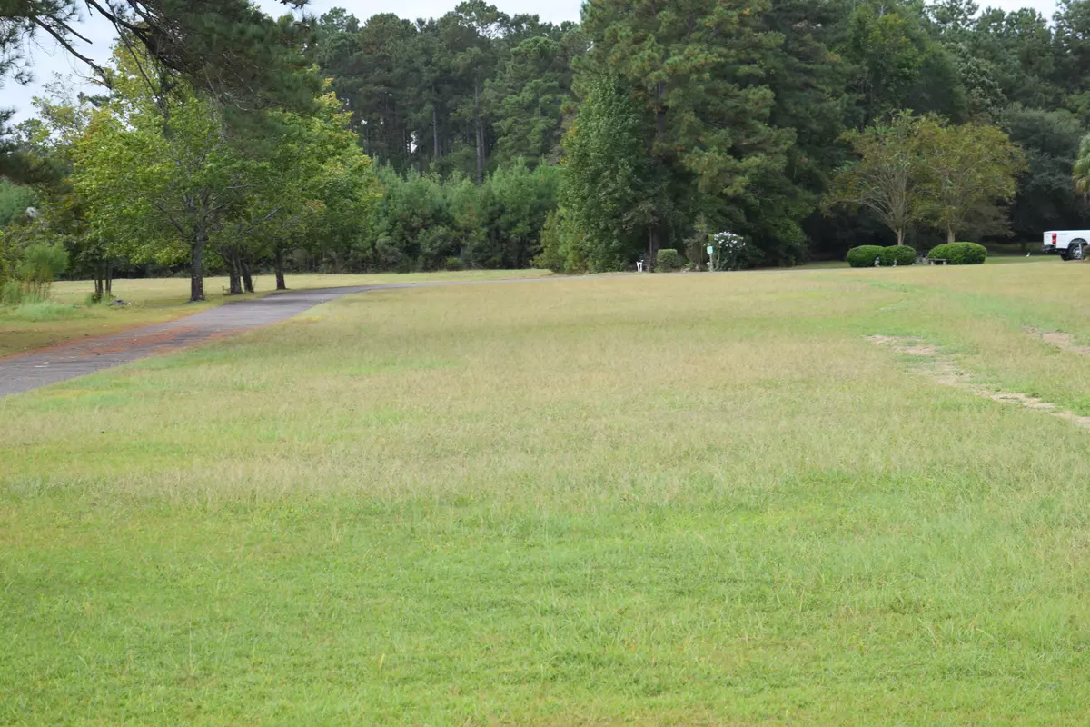 Saint George, SC 29477,01 Davis Ter