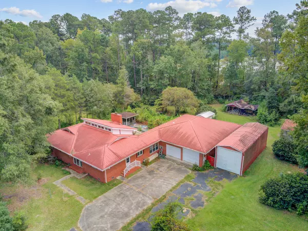 Summerville, SC 29483,112 Arabian Dr