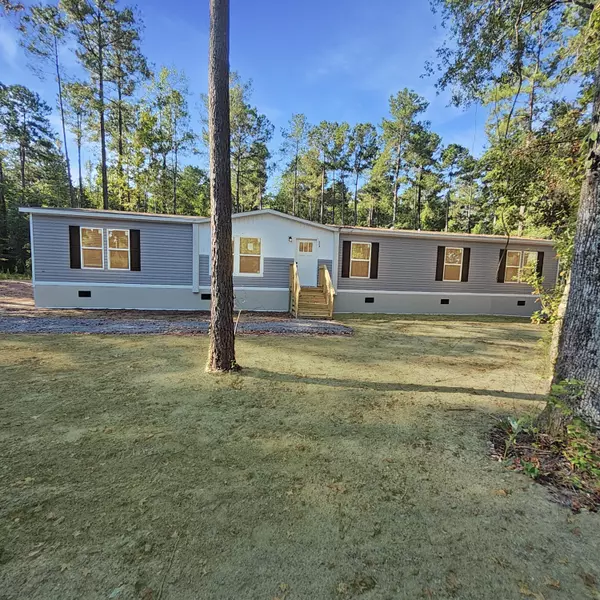 Reevesville, SC 29471,114 Leisure St