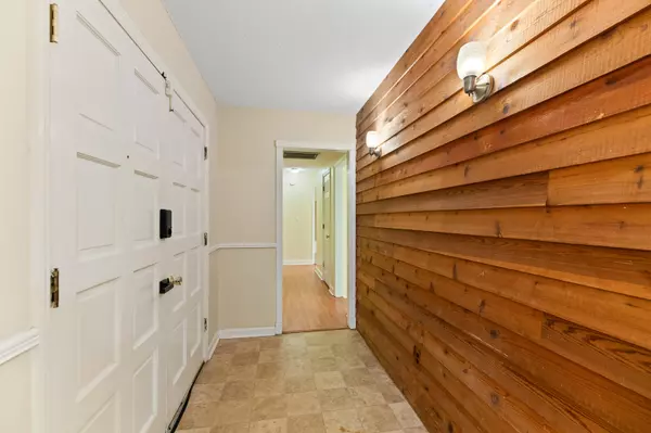 Summerville, SC 29485,203 Heber Rd