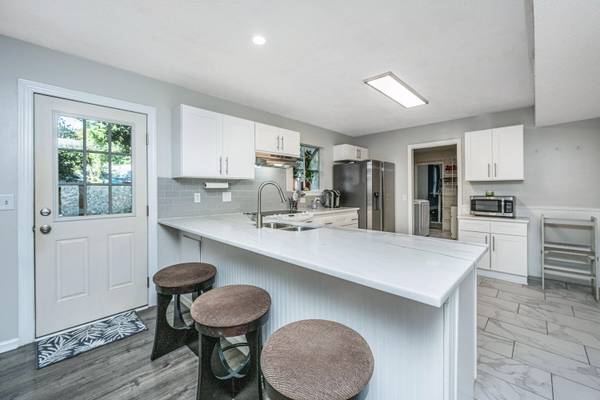 North Charleston, SC 29420,8113 Pleasant Ridge Dr