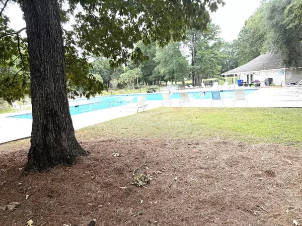 North Charleston, SC 29418,7945 Edgebrook Cir #2310