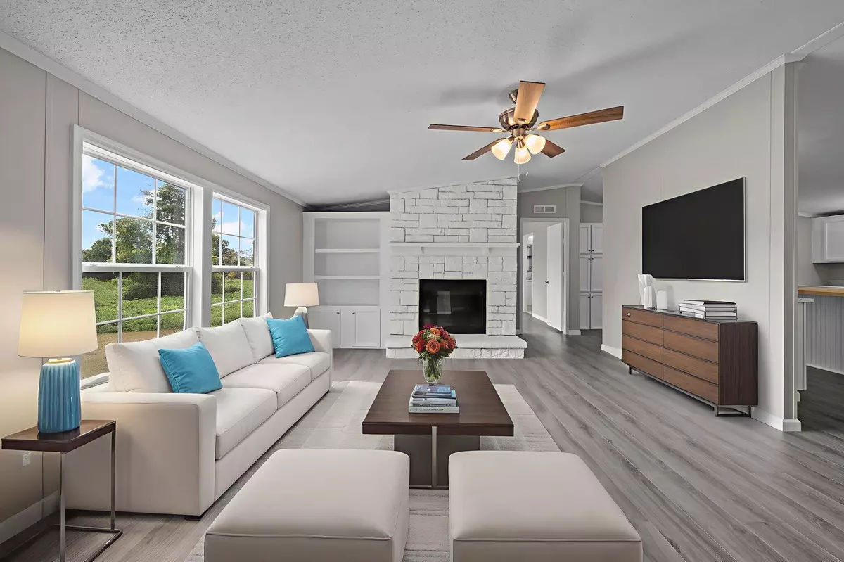 Eutawville, SC 29048,258 Rodeo Dr