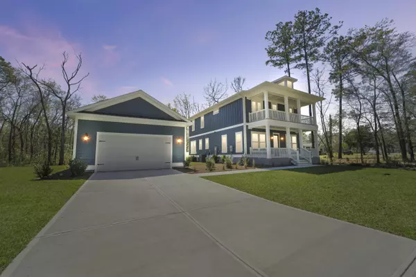 4235 Royal Harbor Rd, Hollywood, SC 29449