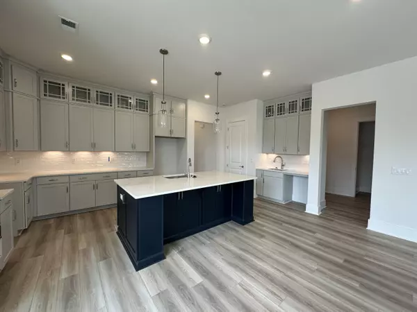 Summerville, SC 29486,416 Evening Glow Ln