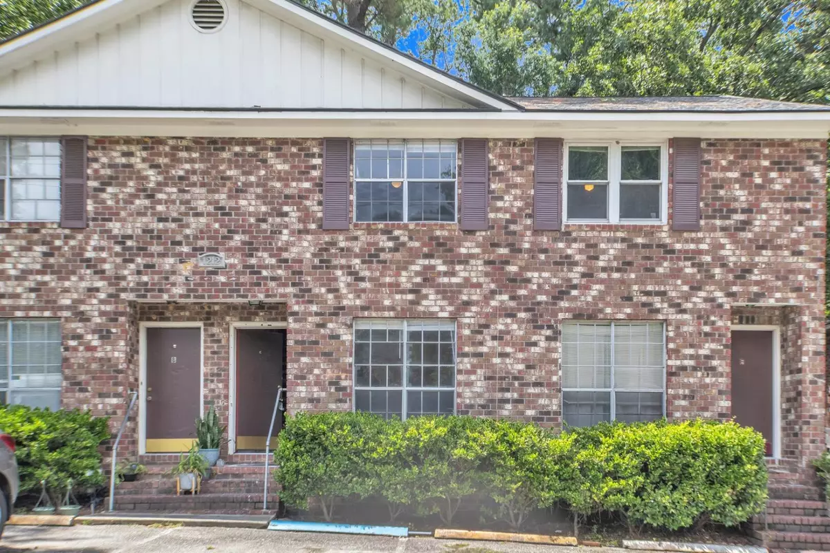 Summerville, SC 29483,1212 Boone Hill Rd