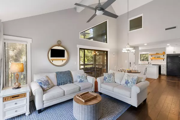 Kiawah Island, SC 29455,4506 Park Lake Dr